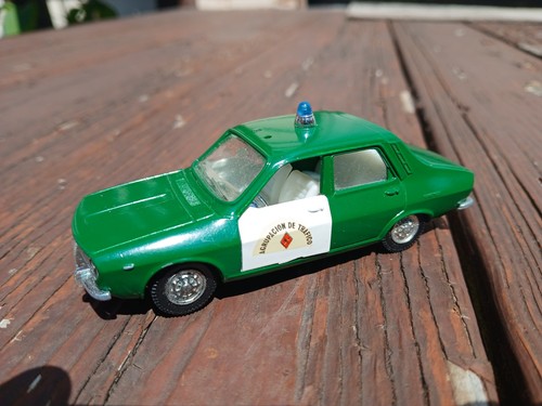 Auto pilen renault - 1:43,